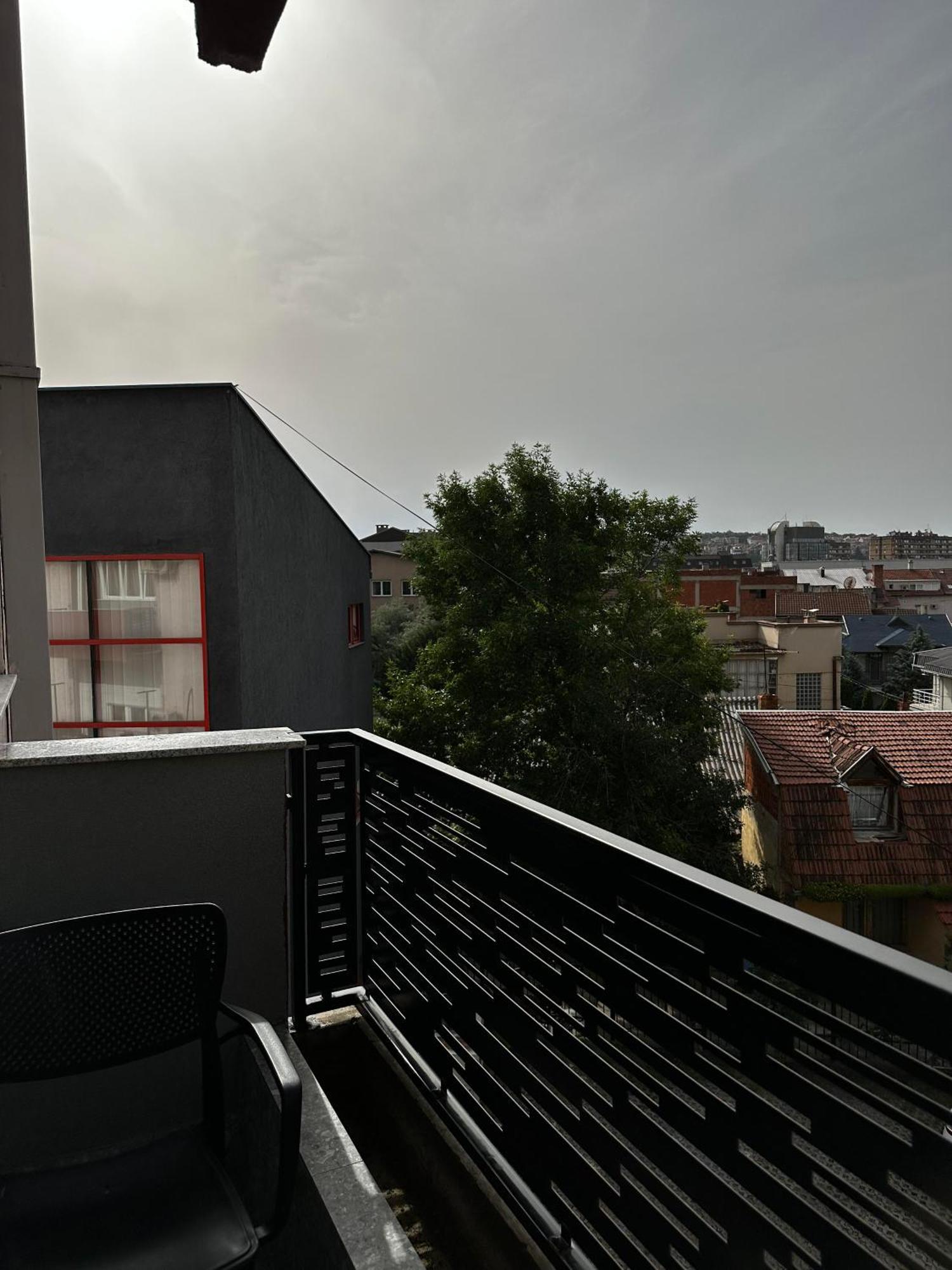 Zet Apartments - Bedroom & Bathroom Pristina Extérieur photo