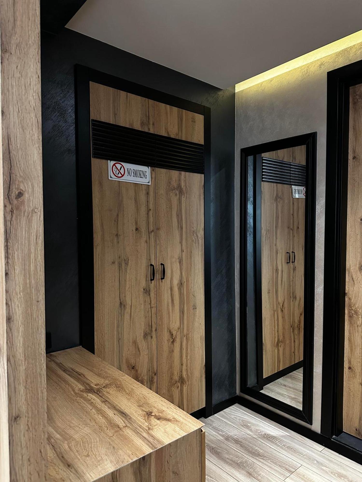 Zet Apartments - Bedroom & Bathroom Pristina Extérieur photo