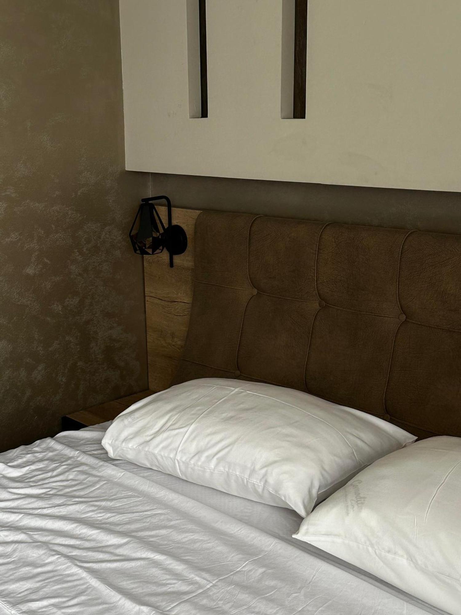 Zet Apartments - Bedroom & Bathroom Pristina Extérieur photo
